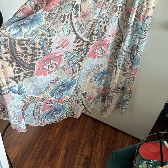 Spring floral duster, tie front, short sleeved, ruffle trim - Picture 7 of 8